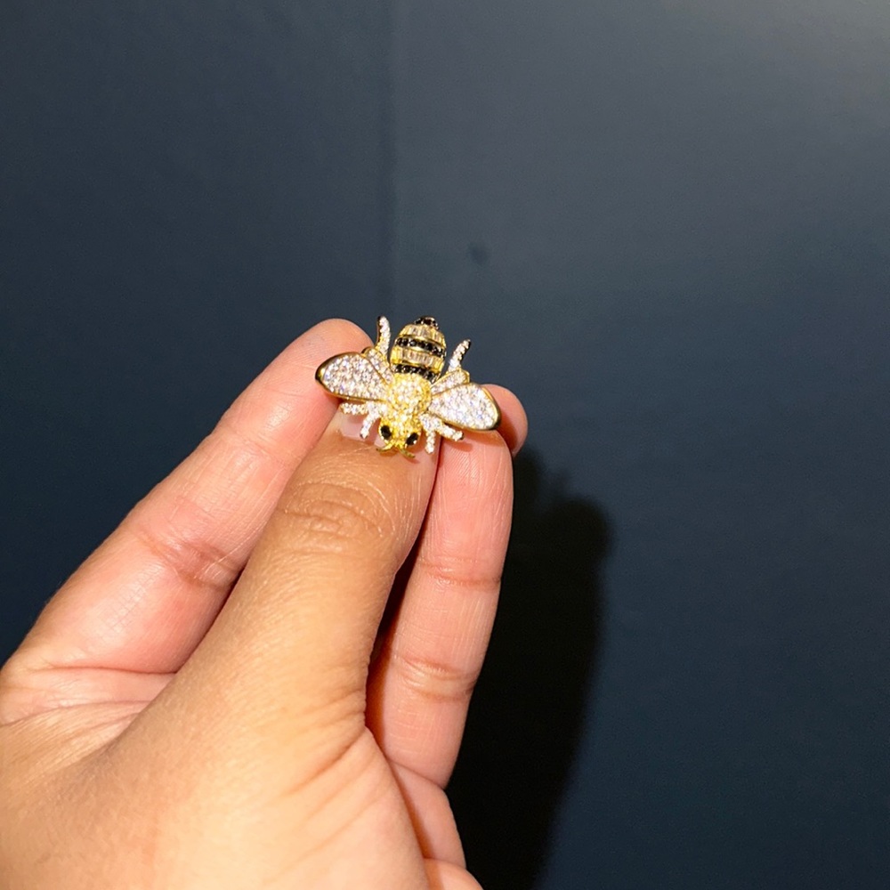 White Gold Tone Silver Bumblebee Ring - image 1